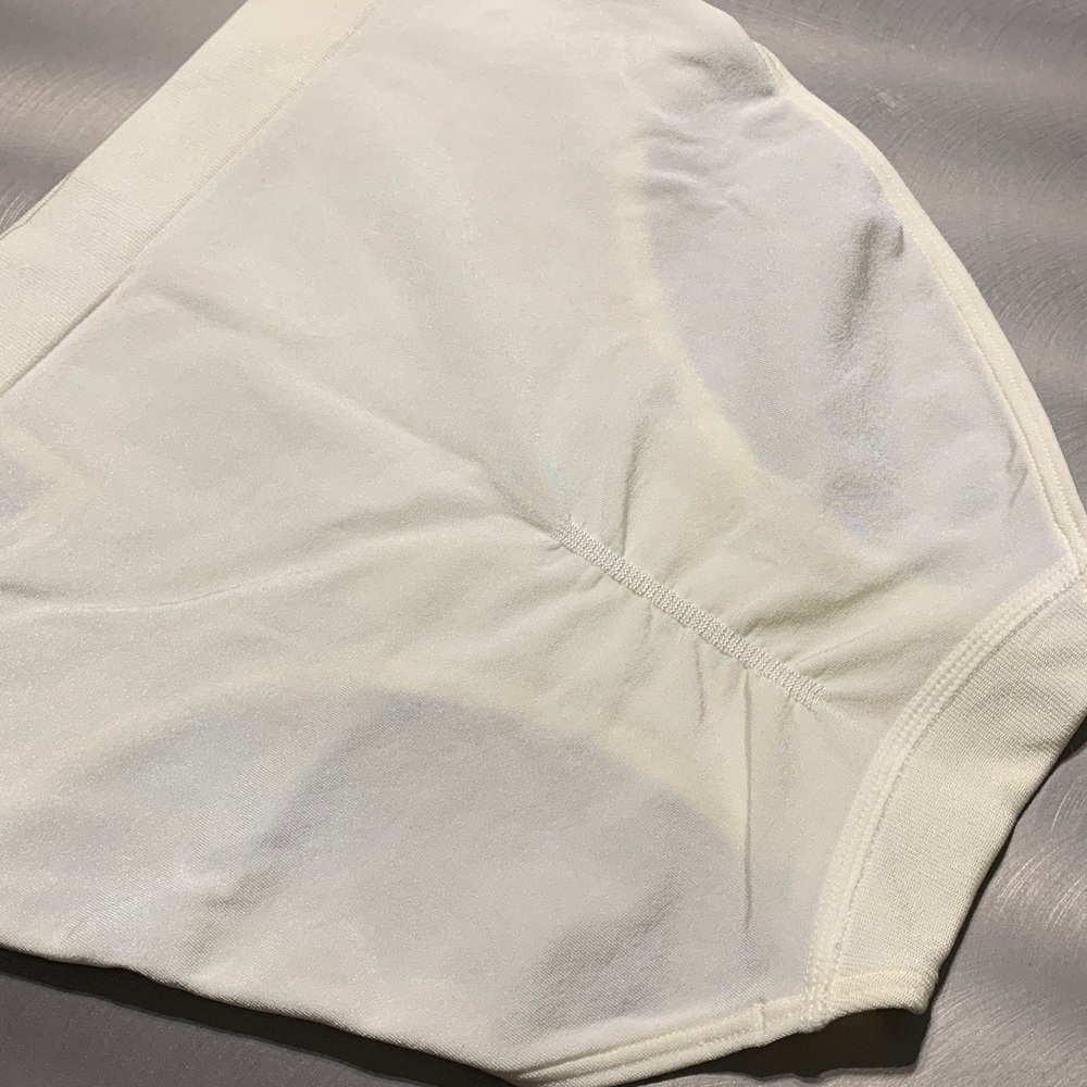 Wacoal B-Smooth Ivory Full Brief Size M NWT - Picture 4 of 8